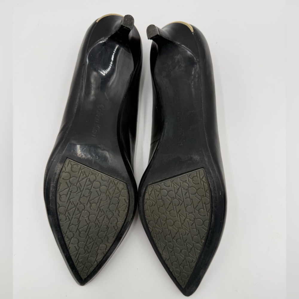 Calvin Klein Black Gabrianna Leather Pumps - Picture 6 of 7